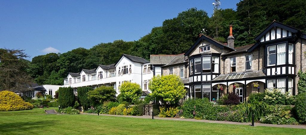 Castle Green Hotel and its lawn and gardens in Kendal